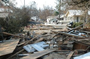 Ficheiro:Damage and destruction to houses in Biloxi, Mississippi by ...